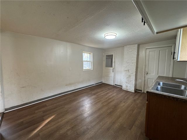 325 Orange St, Rochester, NY 14611