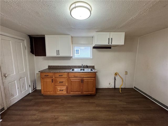 325 Orange St, Rochester, NY 14611