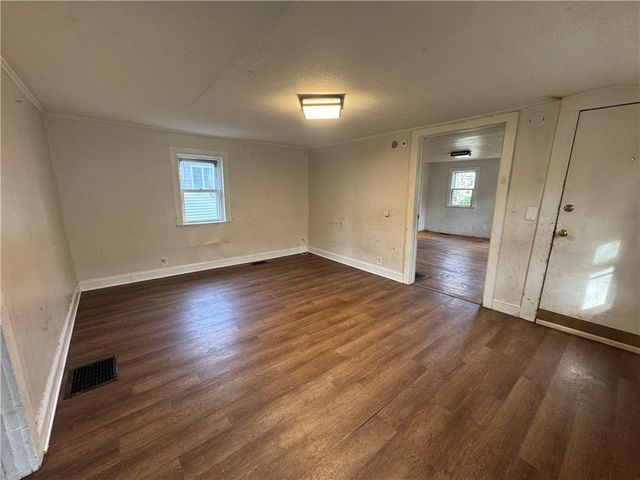 325 Orange St, Rochester, NY 14611