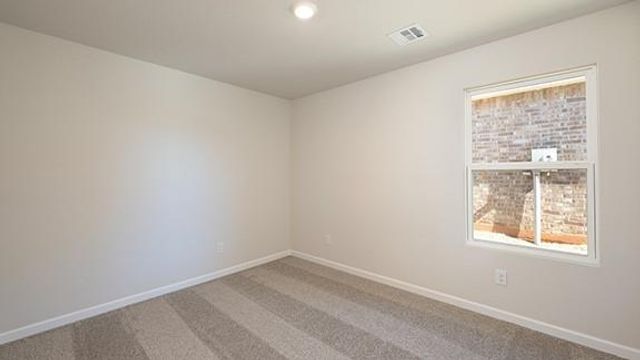 1228 E Stallion Lane, Mustang, OK 73064