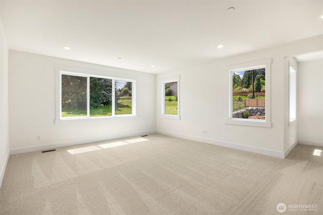 21613 Poplar Way, Brier, WA 98036