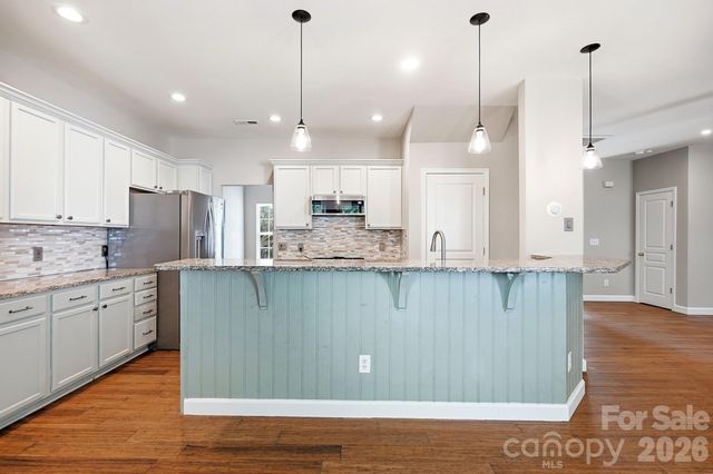 11402 Heritage Green Drive, Cornelius, NC 28031