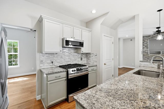 11402 Heritage Green Drive, Cornelius, NC 28031