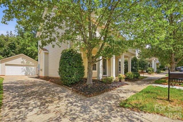 11402 Heritage Green Drive, Cornelius, NC 28031