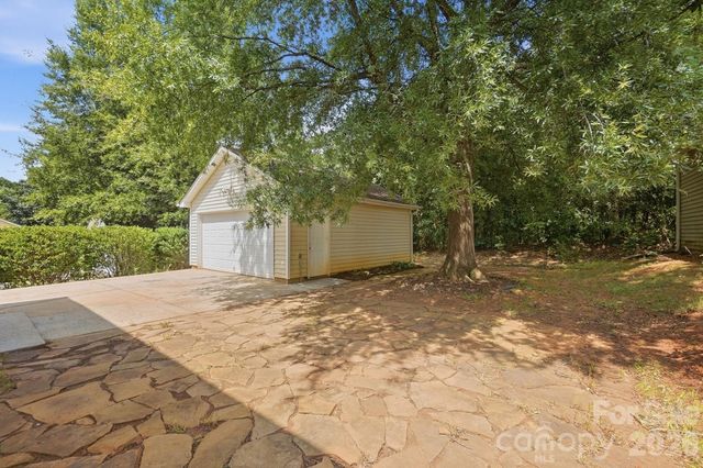 11402 Heritage Green Drive, Cornelius, NC 28031