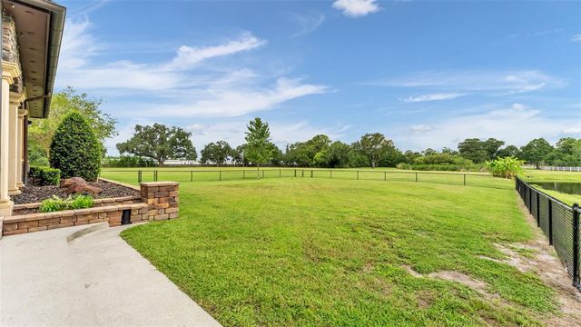 5503 DOWNING STREET, Dover, FL 33527