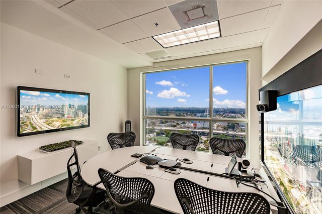 175 SW 7th St 1901, Miami, FL 33130