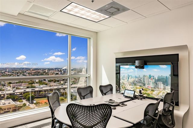 175 SW 7th St 1901, Miami, FL 33130