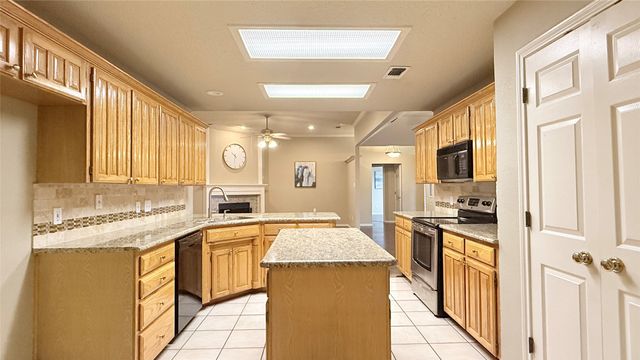 5206 Lookout Trail, Arlington, TX 76017
