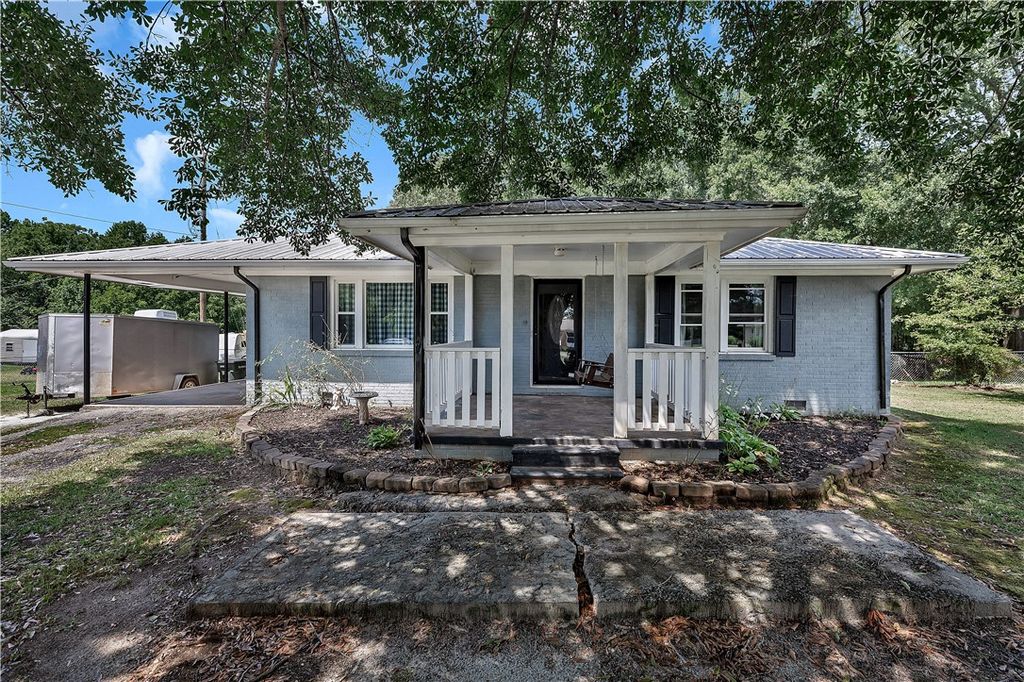 106 Torrington Road, Walhalla, SC 29691