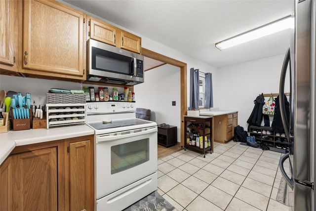 108 Atwood Drive SW, Cedar Rapids, IA 52404