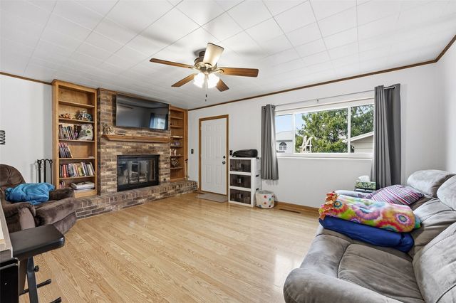 108 Atwood Drive SW, Cedar Rapids, IA 52404