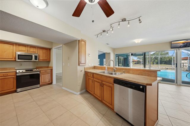 156 MORGAN LANE SE, Port Charlotte, FL 33952