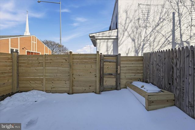 633 18TH ST NE, Washington, DC 20002