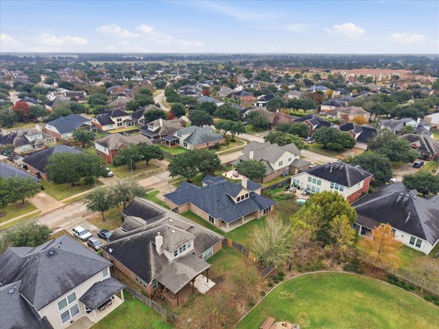 19907 Ogdenburg Falls Drive, Spring, TX 77379