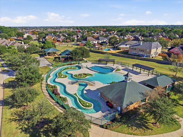 19907 Ogdenburg Falls Drive, Spring, TX 77379