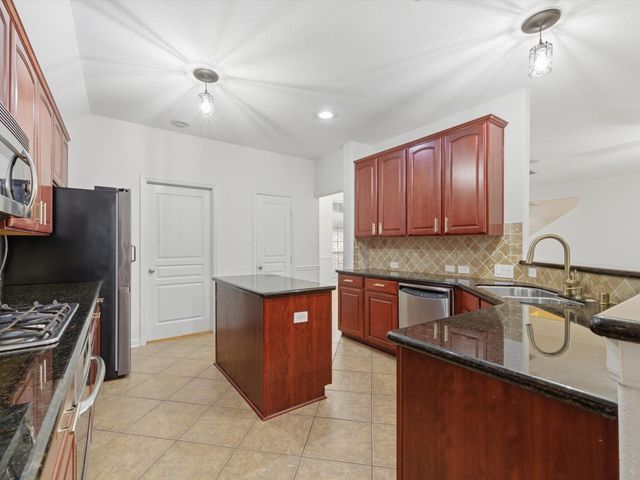 19907 Ogdenburg Falls Drive, Spring, TX 77379