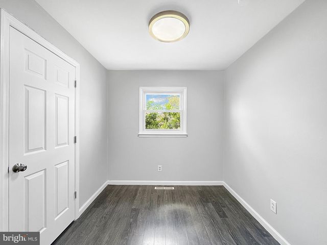 213 SCAMMELL DR, Browns Mills, NJ 08015