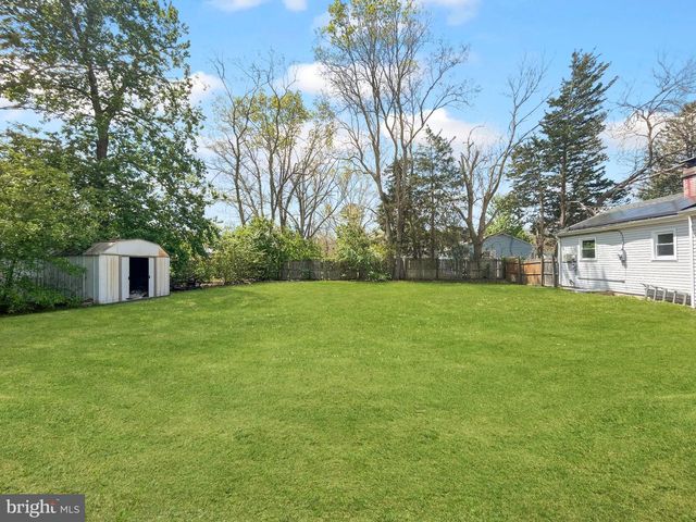 213 SCAMMELL DR, Browns Mills, NJ 08015
