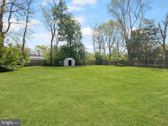 213 SCAMMELL DR, Browns Mills, NJ 08015