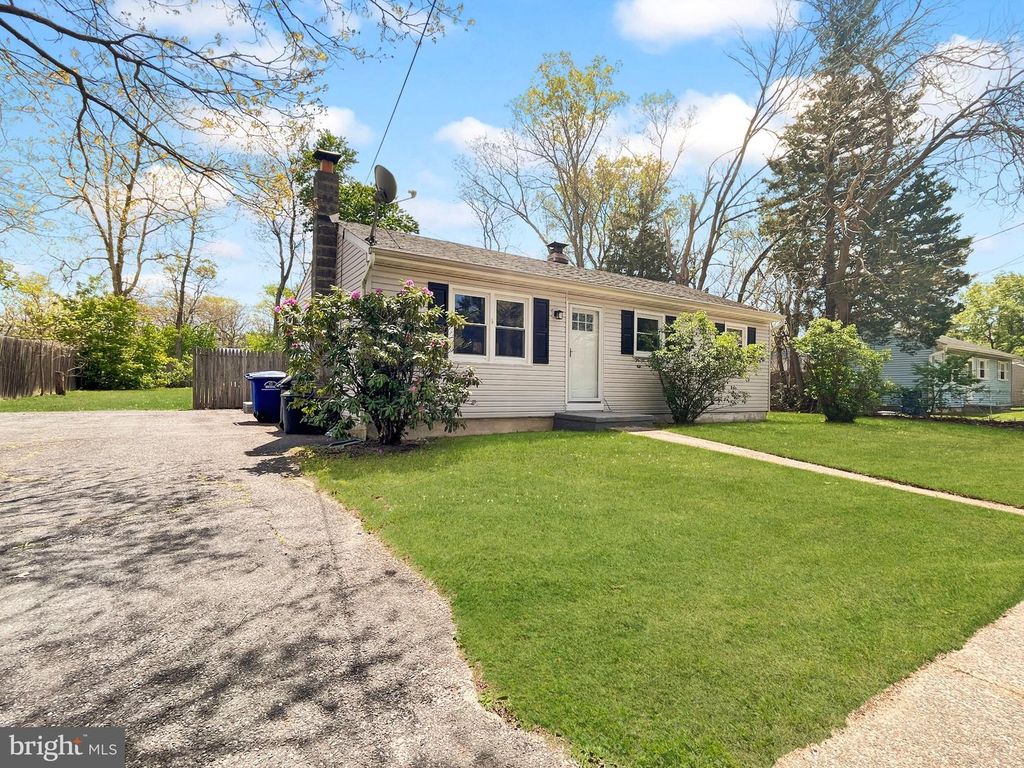 213 SCAMMELL DR, Browns Mills, NJ 08015