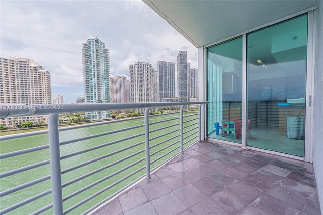335 S Biscayne Boulevard 1009, Miami, FL 33131