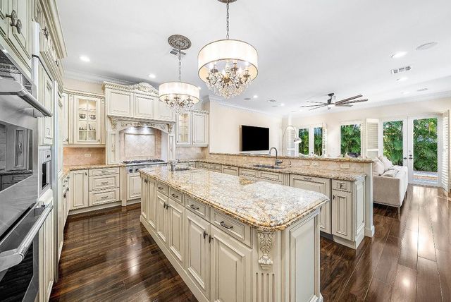 398 NE 7th Street, Boca Raton, FL 33432