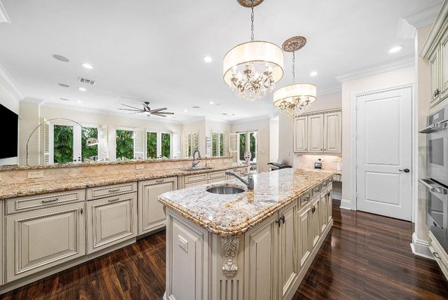 398 NE 7th Street, Boca Raton, FL 33432