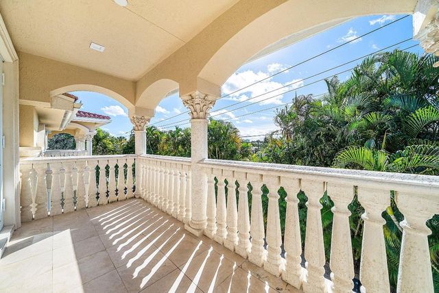 398 NE 7th Street, Boca Raton, FL 33432