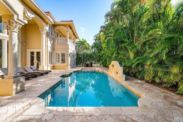 398 NE 7th Street, Boca Raton, FL 33432