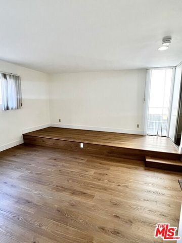 9221 Charleville Boulevard B, Beverly Hills, CA 90212