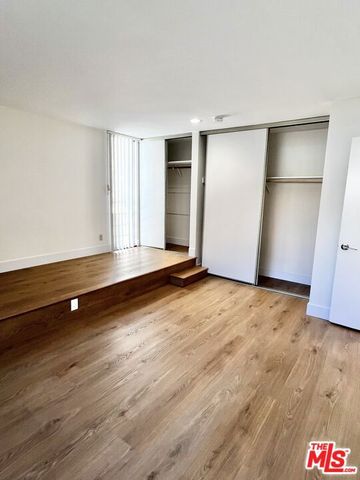 9221 Charleville Boulevard B, Beverly Hills, CA 90212