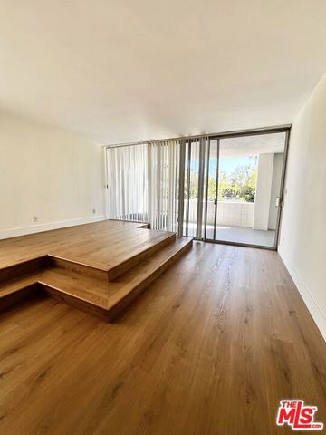 9221 Charleville Boulevard B, Beverly Hills, CA 90212