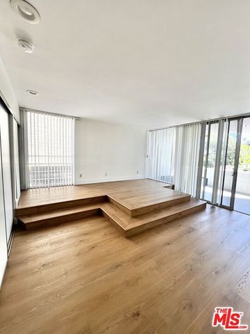 9221 Charleville Boulevard B, Beverly Hills, CA 90212