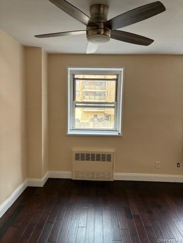 100 Lincoln Avenue 14-A, Mineola, NY 11501