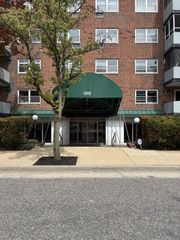 100 Lincoln Avenue 14-A, Mineola, NY 11501