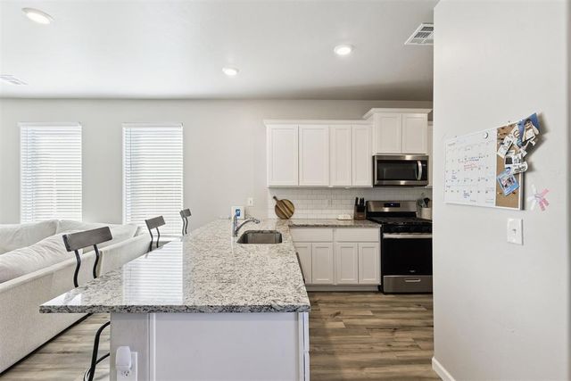 12629 Florence Lane, Yukon, OK 73099