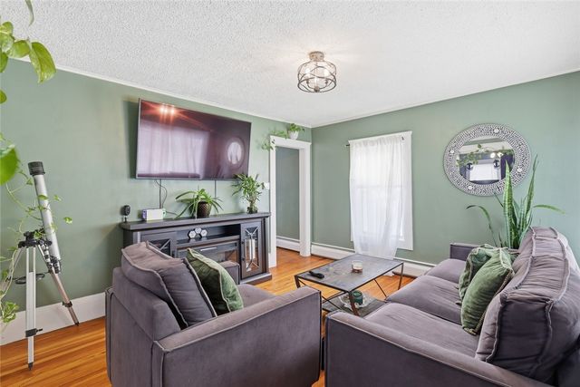 15 Claire Shore, East Providence, RI 02915