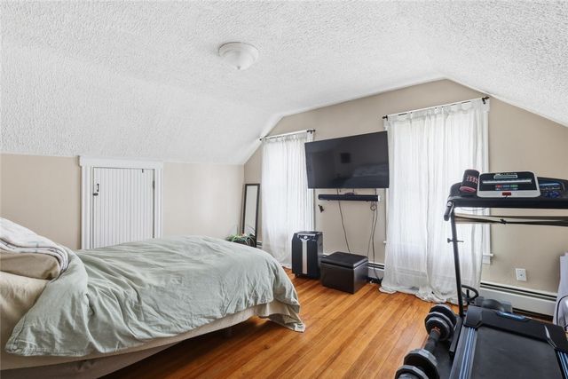 15 Claire Shore, East Providence, RI 02915