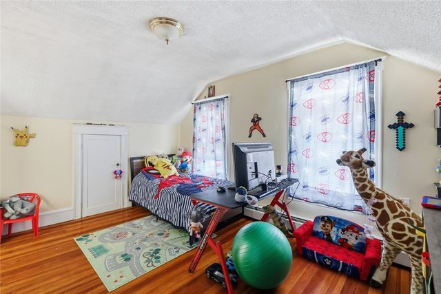 15 Claire Shore, East Providence, RI 02915