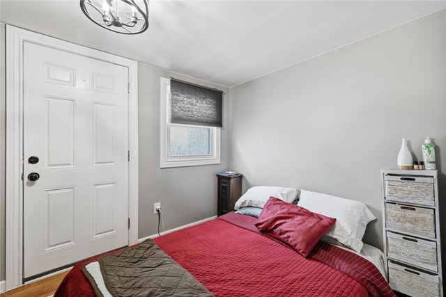 15 Claire Shore, East Providence, RI 02915