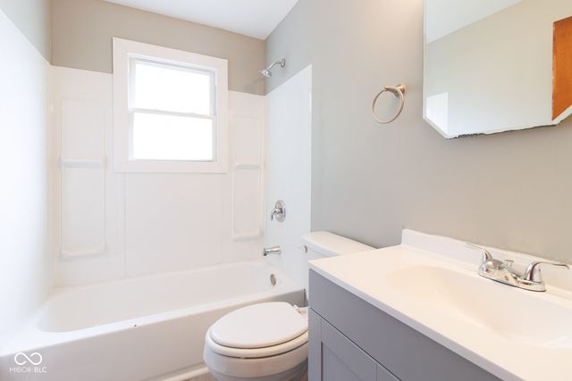 1906 Glenridge Drive, Indianapolis, IN 46218