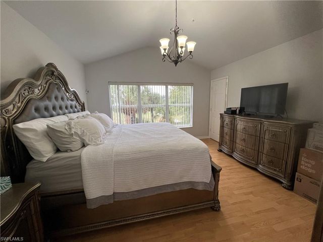 884 Hampton CIR 159, Naples, FL 34105