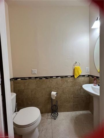 884 Hampton CIR 159, Naples, FL 34105