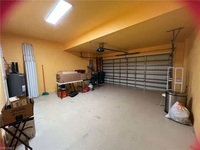 884 Hampton CIR 159, Naples, FL 34105