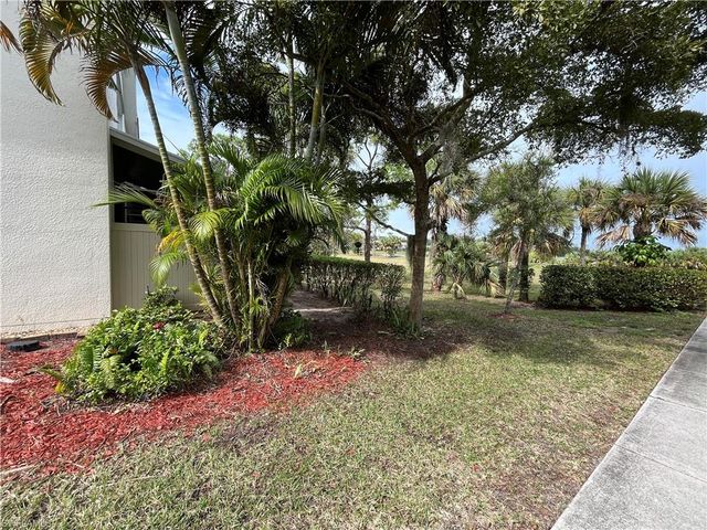 884 Hampton CIR 159, Naples, FL 34105