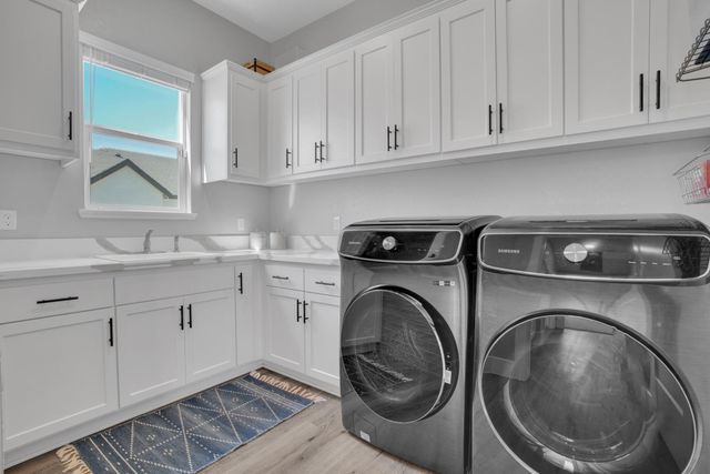 2656 Sinatra Pl, Manteca, CA 95337