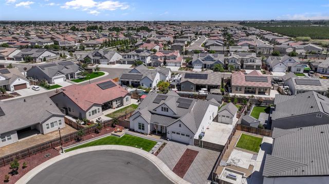 2656 Sinatra Pl, Manteca, CA 95337