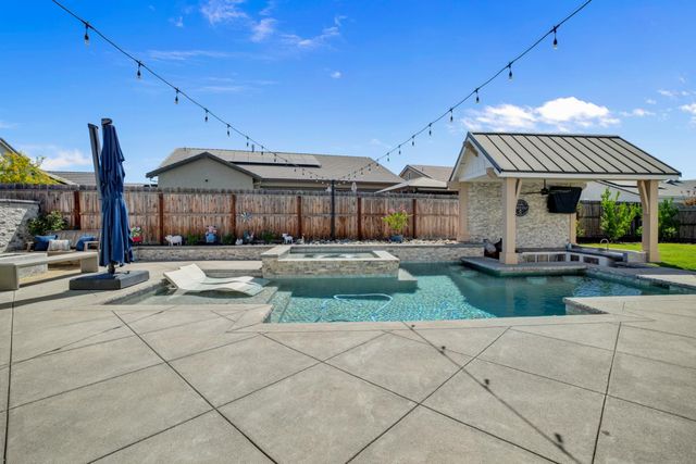 2656 Sinatra Pl, Manteca, CA 95337