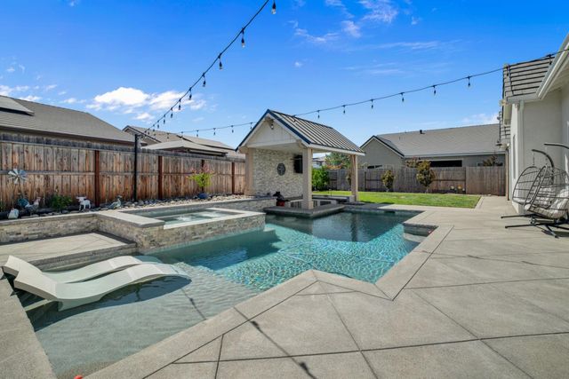 2656 Sinatra Pl, Manteca, CA 95337